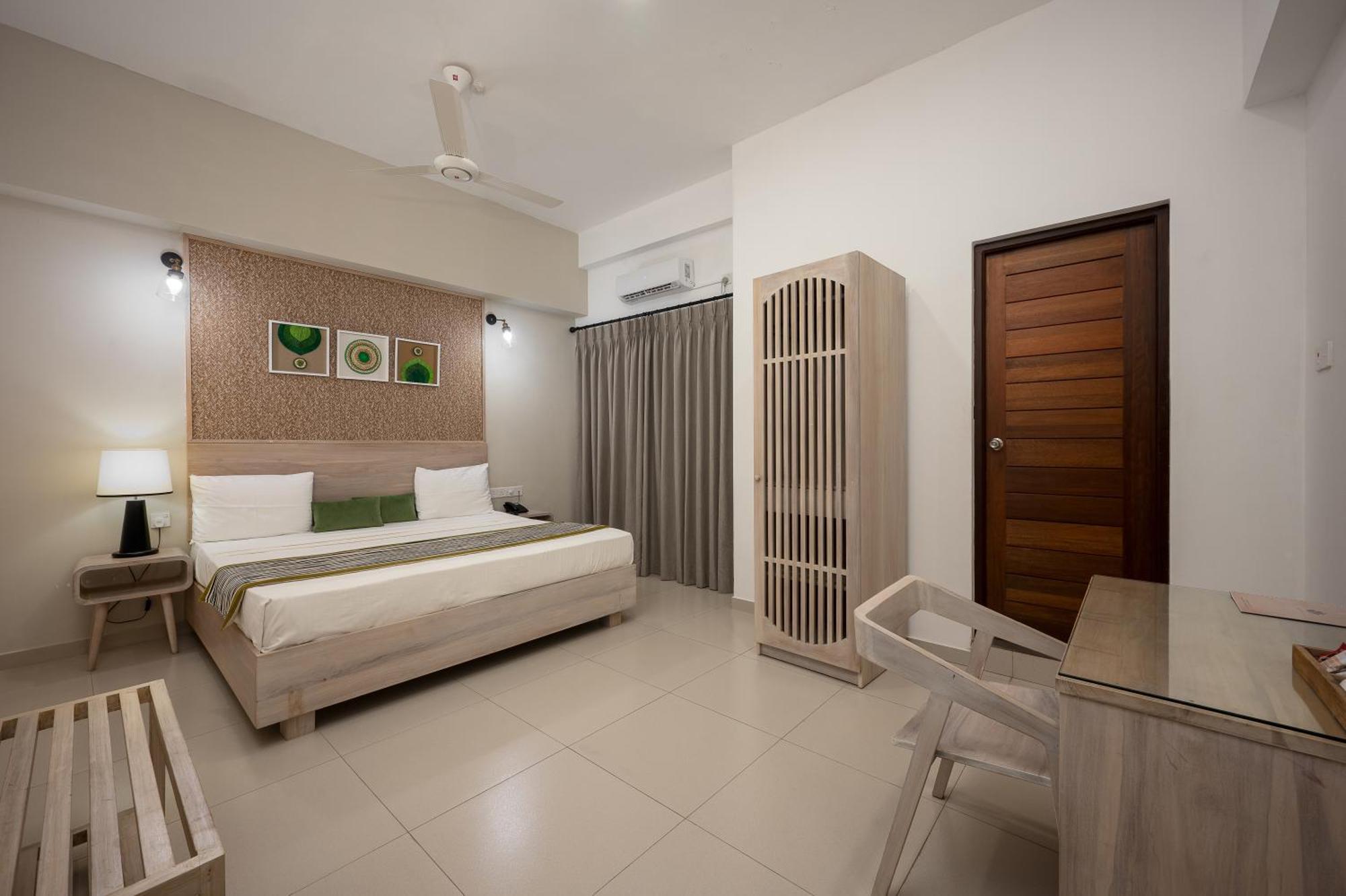 Hotel Oviya Vavuniya Exteriér fotografie