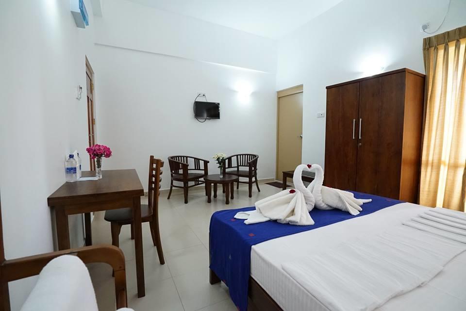 Hotel Oviya Vavuniya Exteriér fotografie